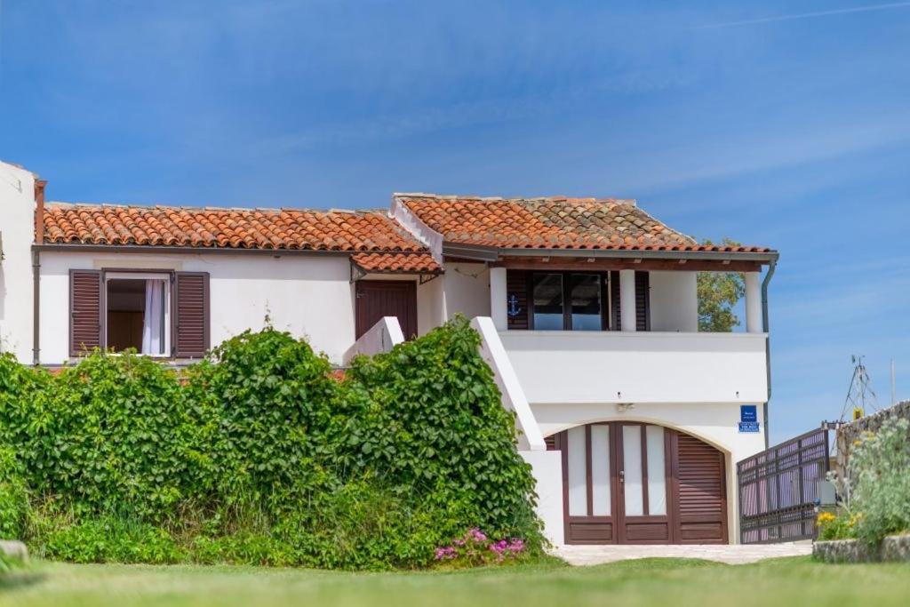 Apartments By The Sea Nerezine, Losinj - 7963 외부 사진