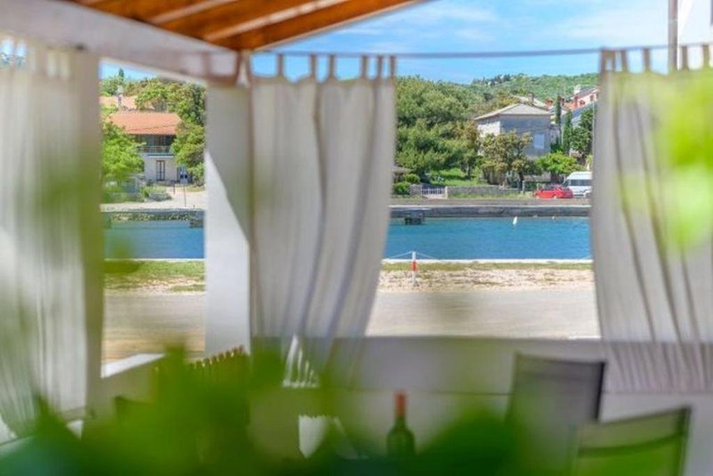 Apartments By The Sea Nerezine, Losinj - 7963 외부 사진