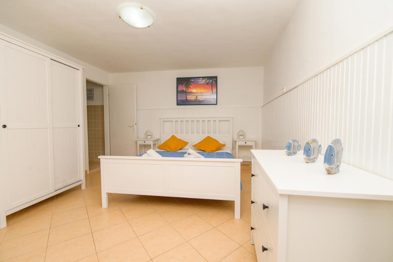 Apartments By The Sea Nerezine, Losinj - 7963 외부 사진